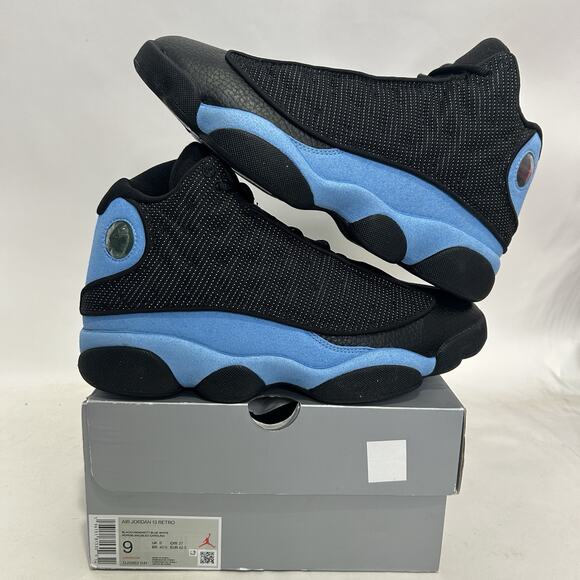 Athletic_Shoes